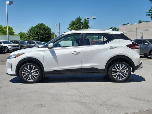Used 2024 Nissan Kicks SV FWD image 2