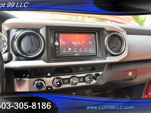 Used 2017 Toyota Tacoma SR5 w/ Tow Package AWD/4WD image 19