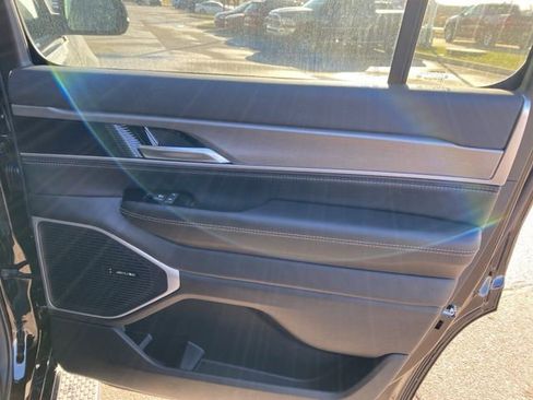 New 2026 Jeep Grand Wagoneer Limited w/ 8-Passenger Seating Package AWD/4WD image 29