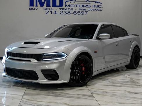Used 2020 Dodge Charger Scat Pack RWD image 2