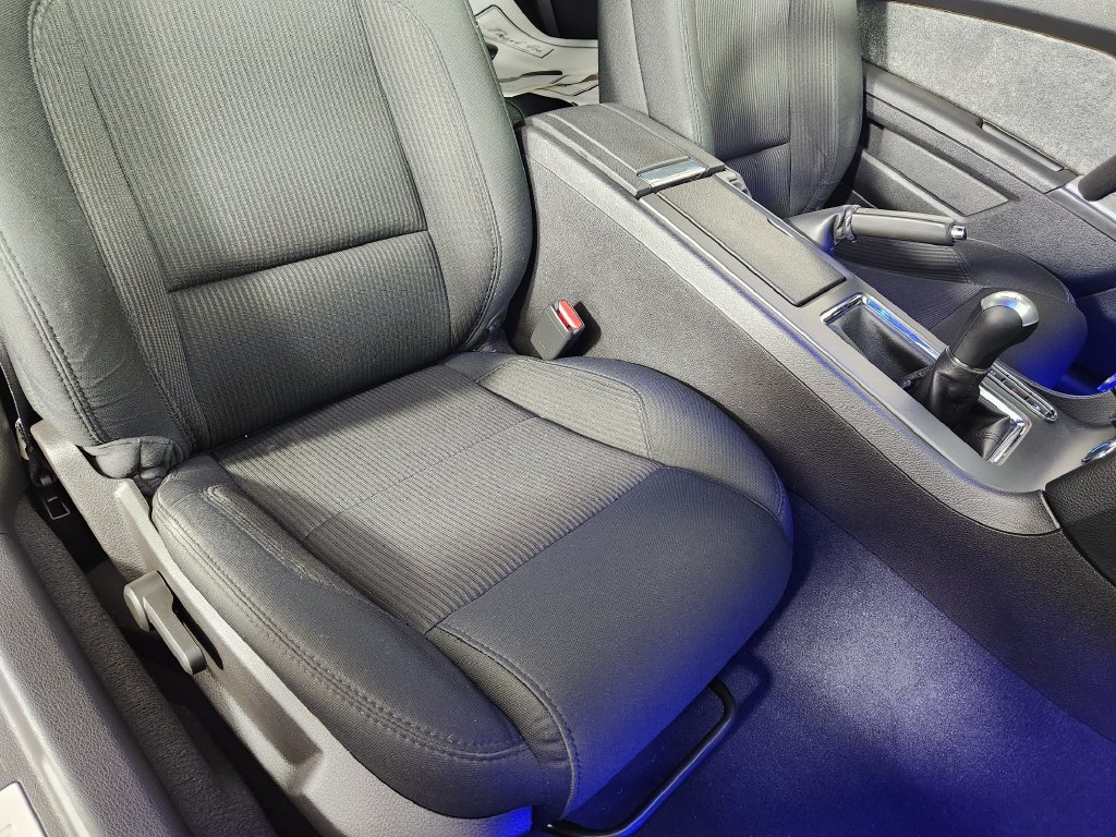 Used 2010 Ford Mustang GT RWD image 11