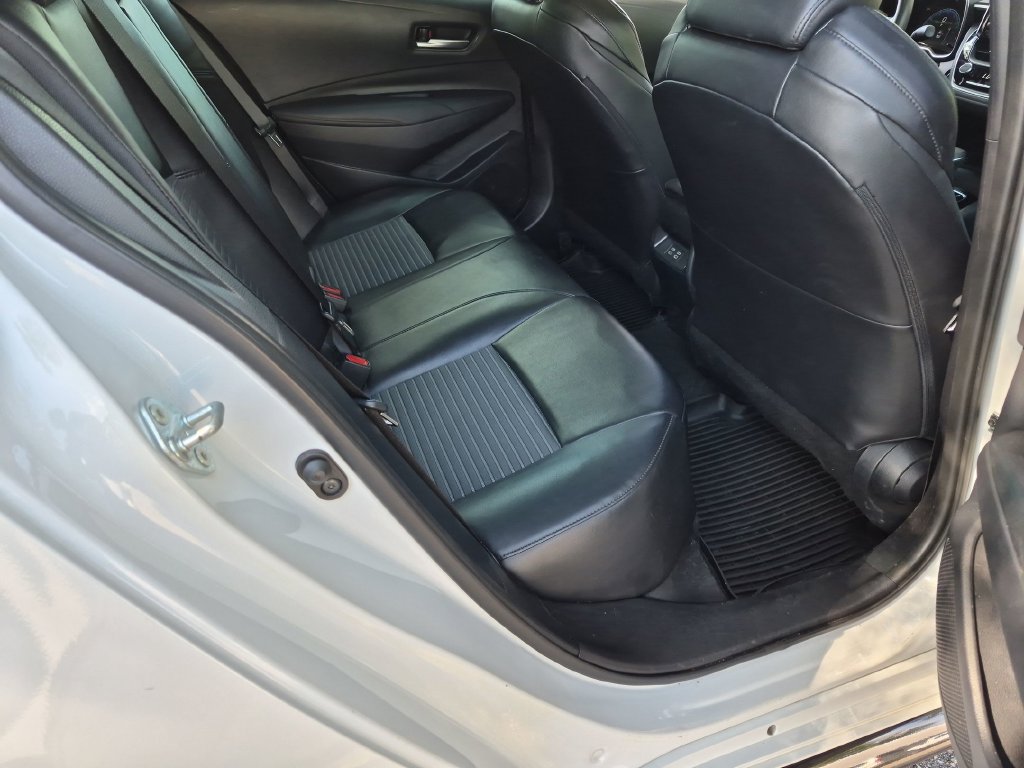 Used 2024 Toyota Corolla XSE FWD image 31
