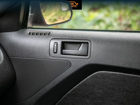 Used 2012 Ford Mustang Coupe image 29