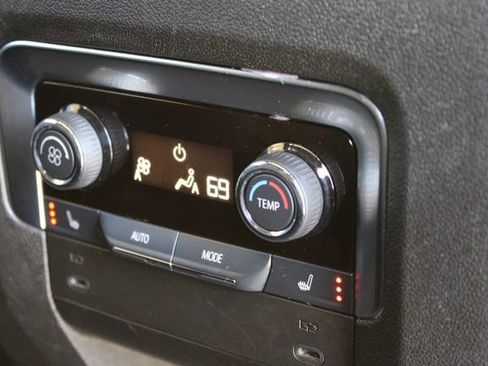 Used 2025 Chevrolet Tahoe LT w/ Comfort Package image 26