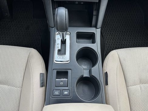 Used 2016 Subaru Outback 2.5i Premium image 19