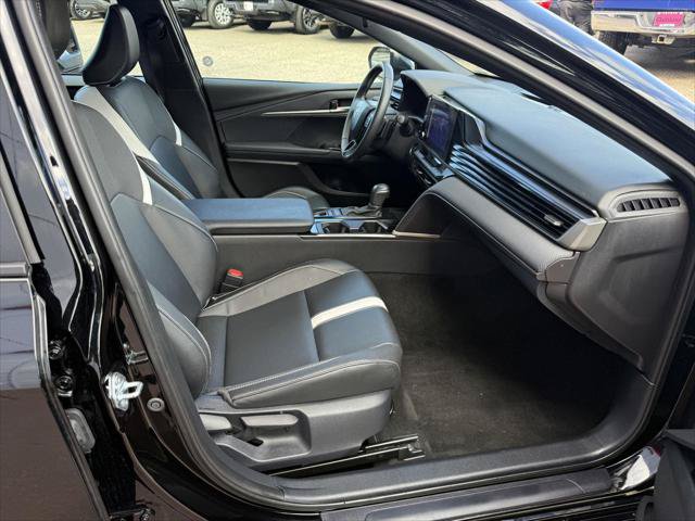 Certified 2025 Toyota Camry SE FWD image 19