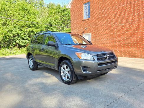 Used 2011 Toyota RAV4 2WD w/ Base L4 Extra Value Pkg image 3