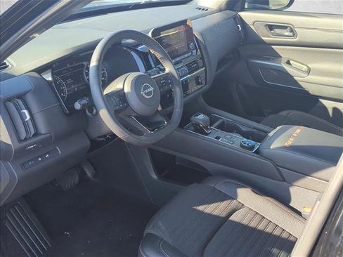 Used 2025 Nissan Pathfinder Rock Creek image 9