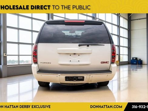 Used 2013 GMC Yukon Denali AWD/4WD image 28