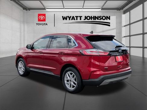 Used 2024 Ford Edge SEL AWD/4WD image 3