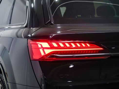 Used 2025 Audi Q7 2.0T Premium Plus image 9