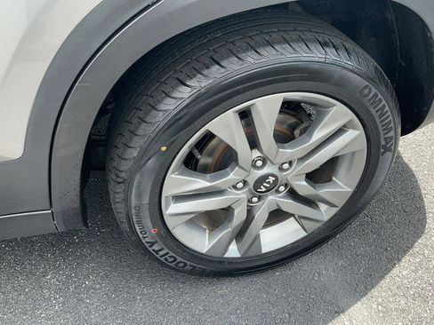 Used 2021 Kia Seltos LX AWD/4WD image 12
