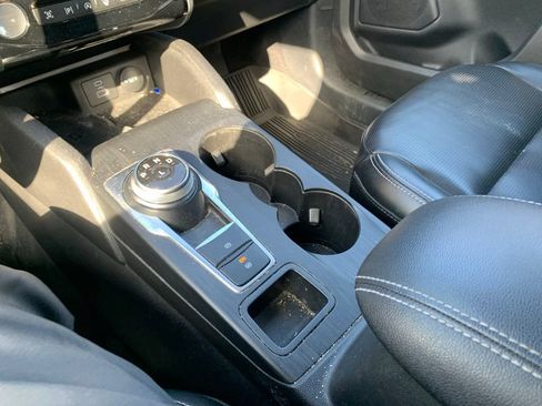 Used 2023 Ford Escape Platinum AWD/4WD image 46