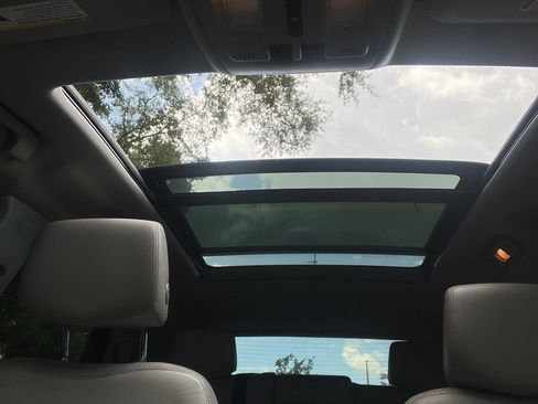 Used 2016 Cadillac SRX Premium FWD image 9