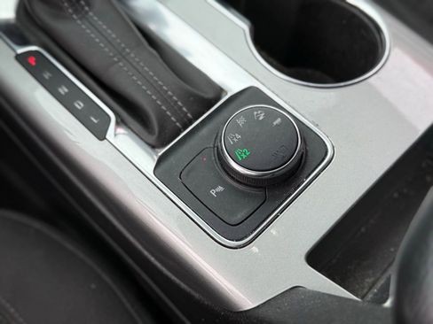 Used 2019 Chevrolet Blazer LT image 27