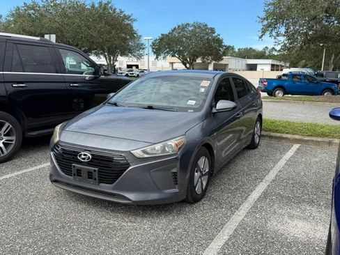 Used 2018 Hyundai Ioniq Blue FWD image 6