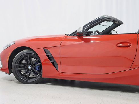 Used 2022 BMW Z4 M40i w/ Premium Package RWD image 13