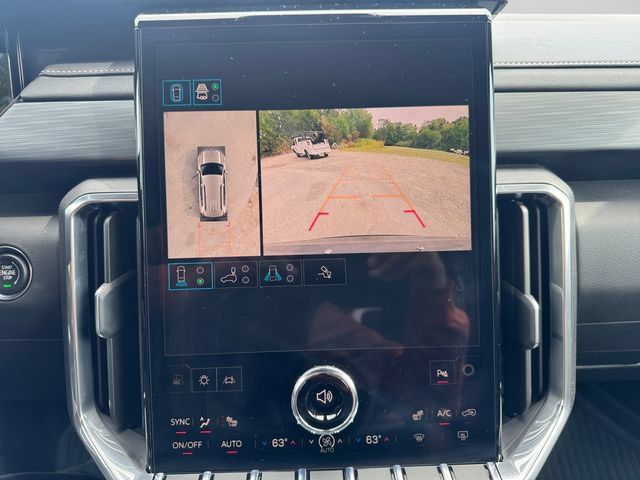 Used 2026 GMC Acadia Elevation w/ Elevation Premium Package AWD/4WD image 18