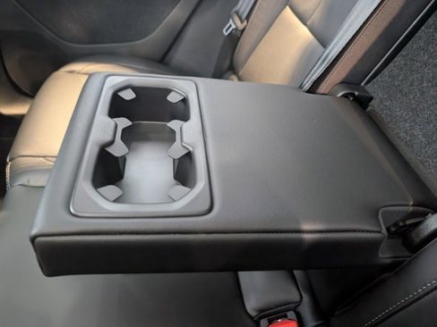 Used 2023 Volvo XC40 B5 Plus w/ Driver Assist Package image 27