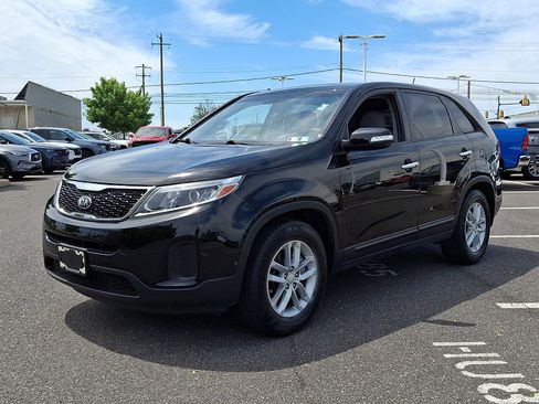 Used 2015 Kia Sorento LX FWD image 3