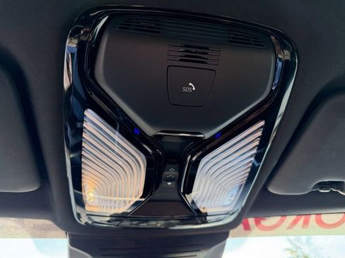 Used 2024 BMW X5 xDrive40i w/ Premium Package image 27