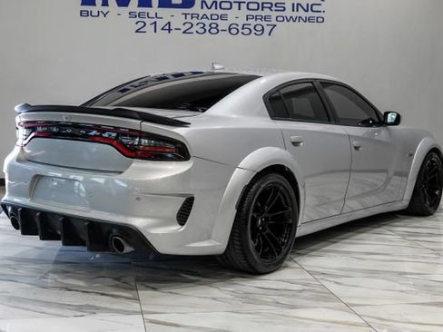 Used 2020 Dodge Charger Scat Pack RWD image 9