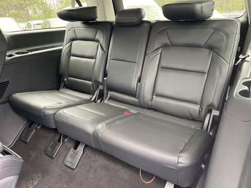 New 2026 Lincoln Navigator L Reserve AWD/4WD image 22