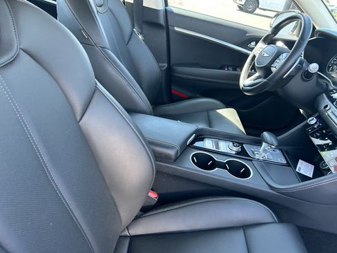 Used 2026 Genesis G70 2.5T AWD/4WD image 13