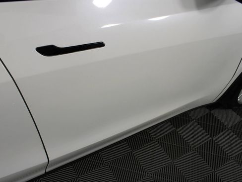 Used 2020 Tesla Model Y Long Range image 31