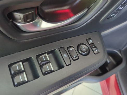 Used 2025 Honda Pilot Black Edition image 10