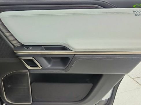 Used 2024 Rivian R1S Adventure AWD/4WD image 28