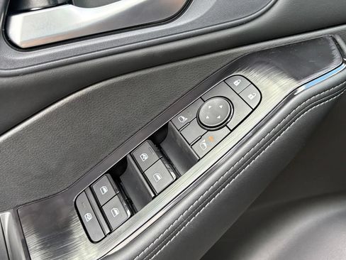 New 2026 Nissan Rogue SV AWD/4WD image 22