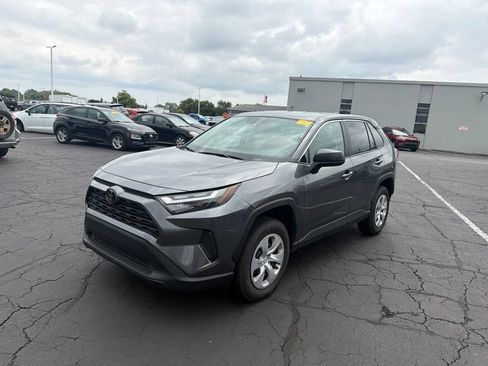 Used 2024 Toyota RAV4 LE AWD/4WD image 2