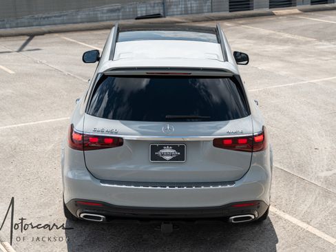 Used 2024 Mercedes-Benz GLS 450 4MATIC w/ AMG Line Exterior image 27