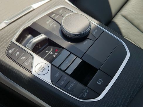 Used 2025 BMW 330i Sedan w/ Parking Assistance Package image 15