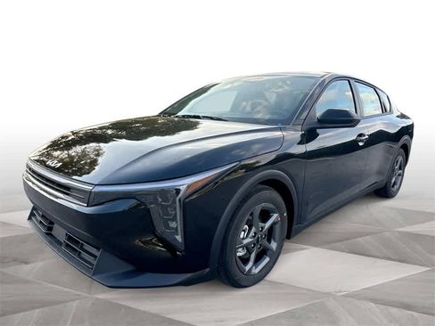 New 2026 Kia K4 LXS image 4