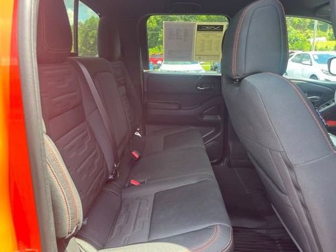 Used 2025 Nissan Frontier PRO-4X w/ Interior Protection Package AWD/4WD image 17