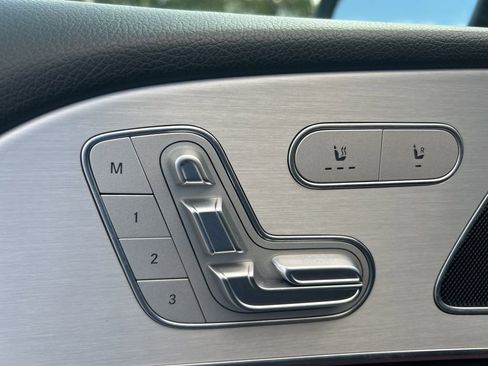 Used 2024 Mercedes-Benz GLE 450e 4MATIC image 36