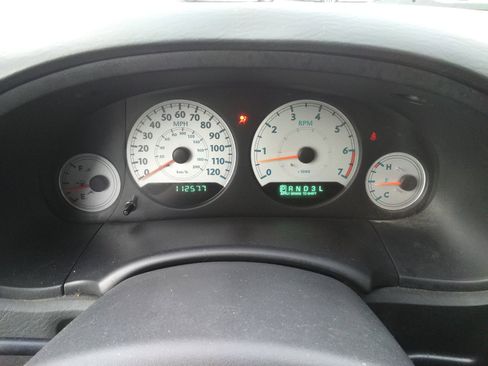 Used 2007 Chrysler Town & Country LX w/ Popular Equipment Group II image 13