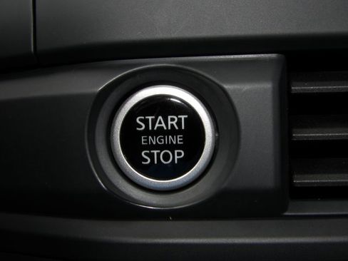 Certified 2024 Nissan Pathfinder S image 30