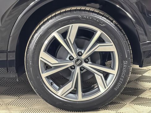 Certified 2024 Audi Q4 e-tron Premium image 25