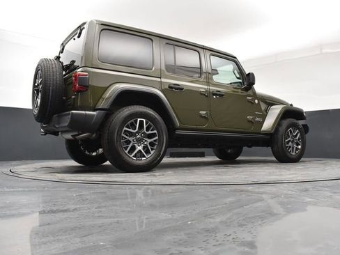 Used 2024 Jeep Wrangler Sahara w/ Technology Group image 18