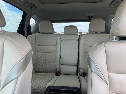 Used 2020 Nissan Murano Platinum w/ Cargo Package FWD image 21