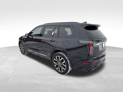 Certified 2022 Cadillac XT6 Sport w/ Technology Package image 7