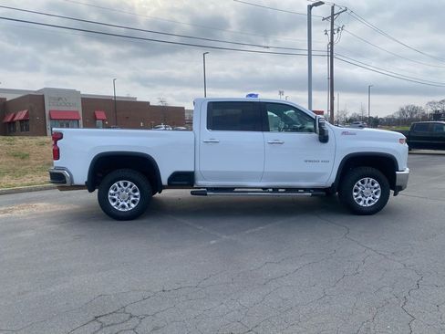 Used 2022 Chevrolet Silverado 2500 LTZ w/ LTZ Convenience Package image 8