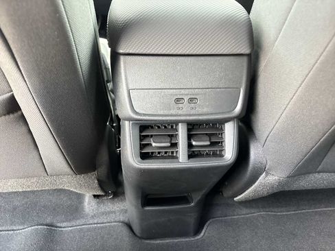New 2026 Chevrolet Equinox LT FWD image 21