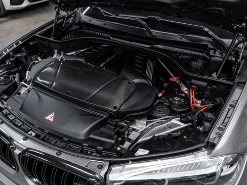 Used 2017 BMW X5 M AWD/4WD image 51