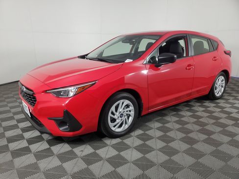 Used 2025 Subaru Impreza 2.0i AWD/4WD image 8