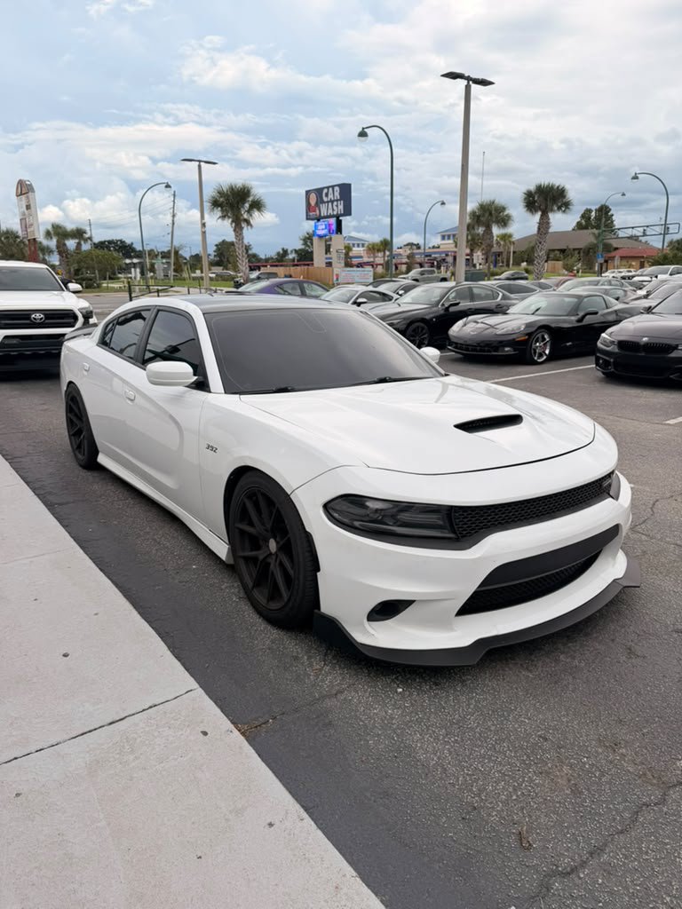 Used 2018 Dodge Charger R/T Scat Pack RWD image 12