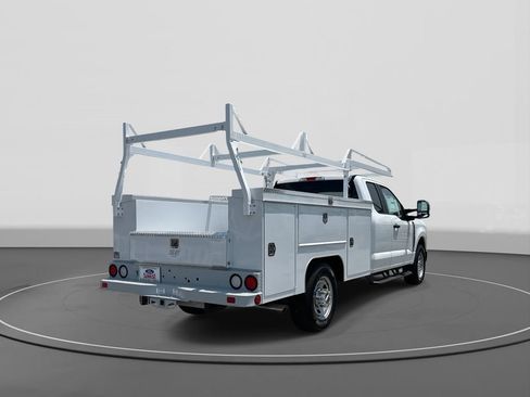 New 2025 Ford F350 XL w/ XL Chrome Package image 5